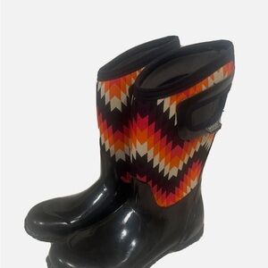 Boggs Youth Native Waterproof Boots Youth Size 5